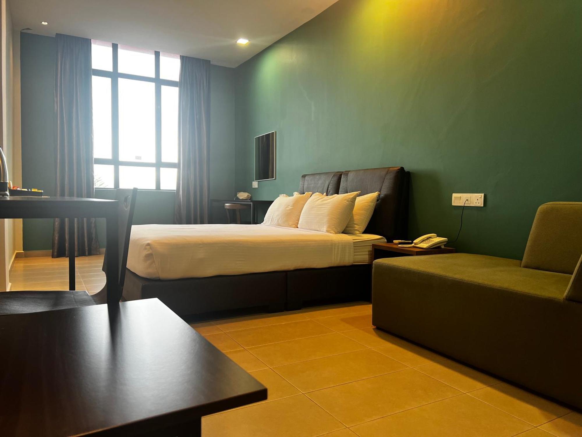 Sin Lien Hotel Келуанг Екстериор снимка